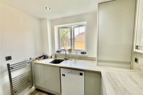 undefined, Bedale Close, Swallownest, Sheffield, S26 4NF