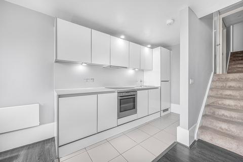 2 bedroom flat to rent, George Beard Road, London, SE8