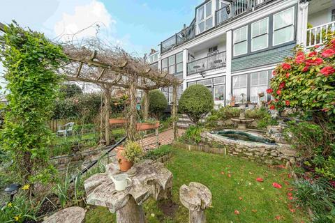 Hospitality for sale, 4 Emslie Rd Falmouth TR11 4BG