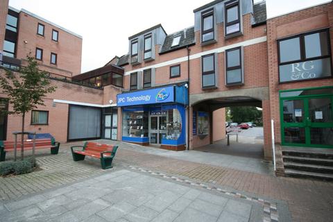 Office to rent, Station Rd New Milton BH25 6HY