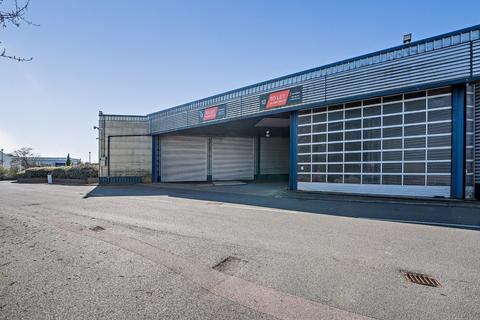 Distribution warehouse to rent, Transfesa Rd Paddock Wood TN12 6UT