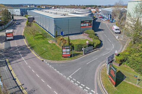 Distribution warehouse to rent, Transfesa Rd Paddock Wood TN12 6UT