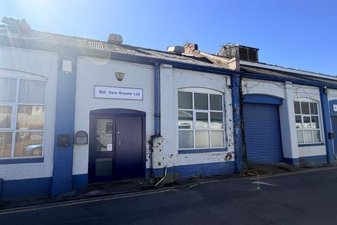 Warehouse to rent, Leagrave Rd Luton LU3 1RJ