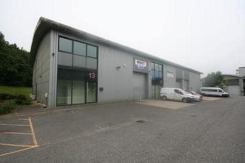 Warehouse to rent, Solar Way Amesbury SP4 7SZ