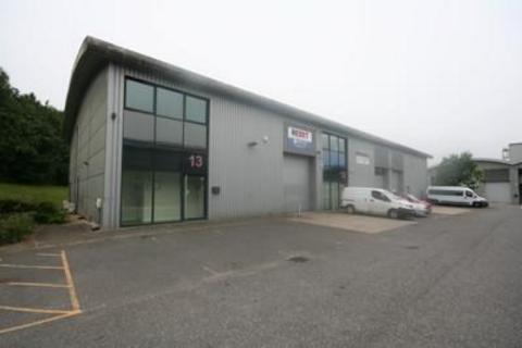 Warehouse to rent, Solar Way Amesbury SP4 7SZ