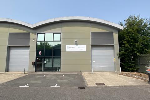 Warehouse to rent, Solar Way Amesbury SP4 7SZ