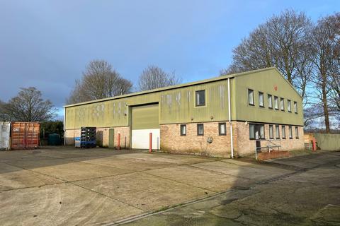 Warehouse to rent - Hollom Down Salisbury SP5 1BP
