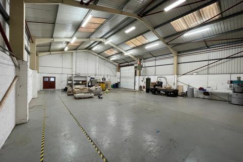 Warehouse to rent, Hollom Down Salisbury SP5 1BP