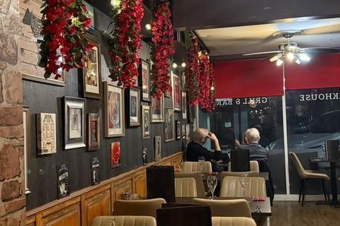 Restaurant to rent, 69 Queens Rd Buckhurst Hill IG9 5BW