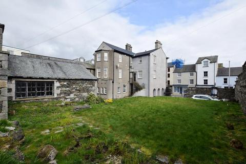 Retail property (high street) to rent, 2 Queen St Ulverston LA12 7AX