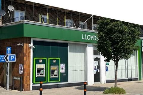 Office to rent, 11-13 The Broadway Loughton IG10 3SW