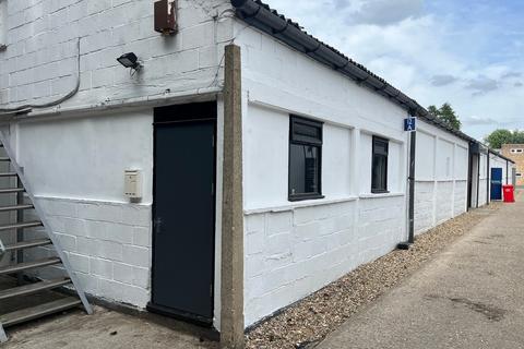 Warehouse to rent, Mimram Rd Hertford SG14 1NN