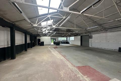 Warehouse to rent, Mimram Rd Hertford SG14 1NN