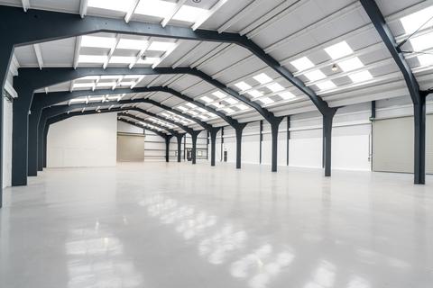 Warehouse to rent, 5 Wharf Ln Basildon SS16 4SW