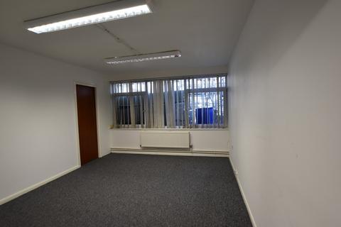 Office to rent, High Rd Epping CM16 6EG