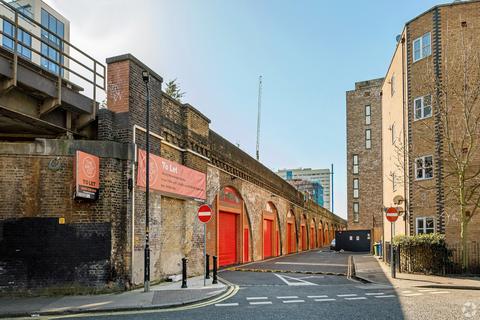 Distribution warehouse to rent, 284-304 Jewell St London SE5 0BU