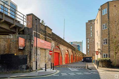 Distribution warehouse to rent, 284-304 Jewell St London SE5 0BU