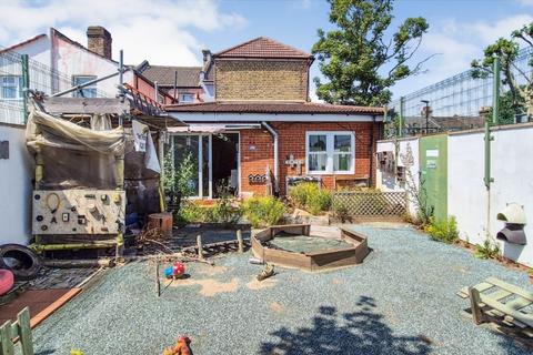 Mixed use for sale, 64 Essex Rd London E12 6RE