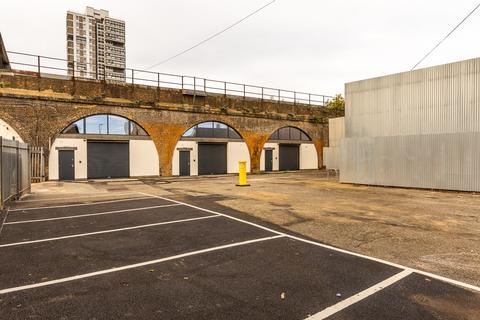 Distribution warehouse to rent, Portslade Rd London SW8 3DH