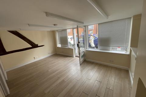 Retail property (high street) to rent, 91 Castle St Salisbury SP1 3SP