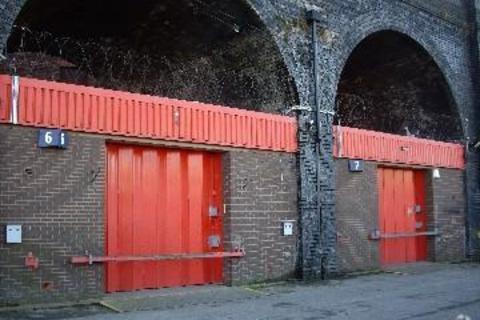Distribution warehouse to rent, Bridge St Leeds LS11 9UG