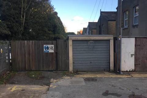 Land to rent, 3 Quebec Avenue Southend On Sea SS1 2DE