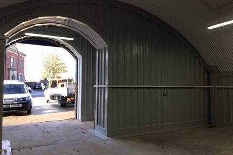 Distribution warehouse to rent, Station Rd Kirkham PR4 2HD