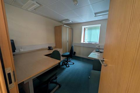 Office to rent, Poles Ln Winchester SO21 2DZ