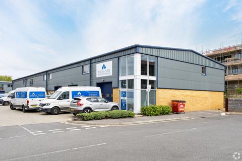 Warehouse to rent, Glenmore Business Park Chichester PO19 7BJ