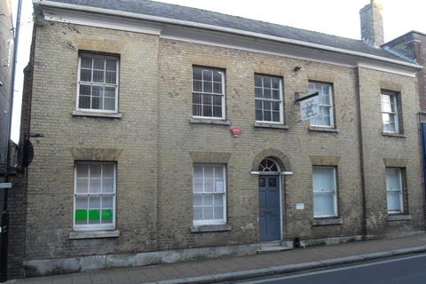 Office to rent, 3 St. James St Newport PO30 5HE