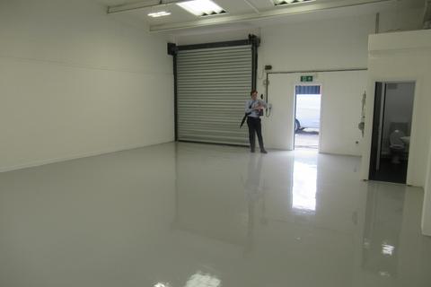 Warehouse to rent, Glenville Mews London SW18 4NJ