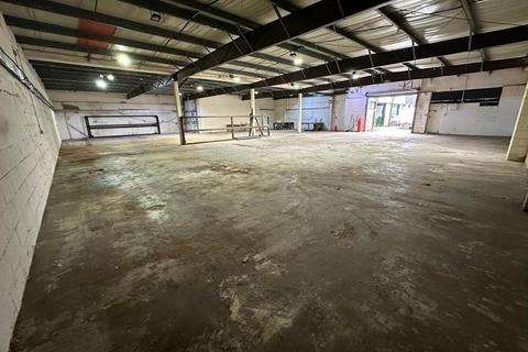 Warehouse to rent, Lord Byron Sq Salford M50 2XH