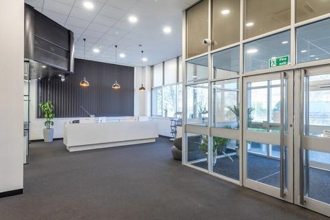 Office to rent, Oakcroft Rd Chessington KT9 1BD