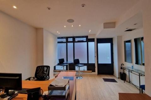 Retail property (high street) to rent, 160-164 Pentonville Rd London N1 9JL