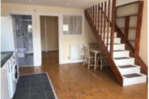 Office to rent, 58 Burdett Rd Southend On Sea SS1 2TN