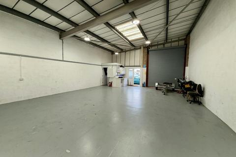 Warehouse to rent, Elliott Rd Bournemouth BH11 8JU