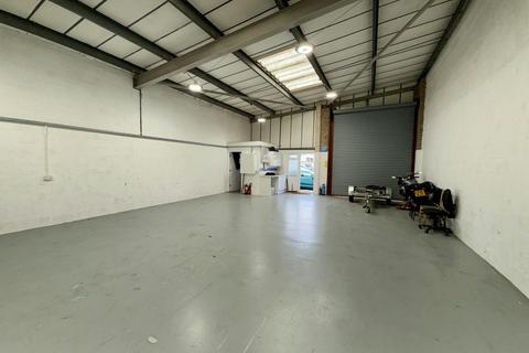 Warehouse to rent, Elliott Rd Bournemouth BH11 8JU