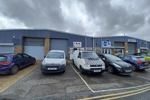 Warehouse to rent - Elliott Rd Bournemouth BH11 8JU