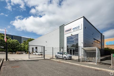 Warehouse to rent, Kingsway Rochdale OL16 4NW