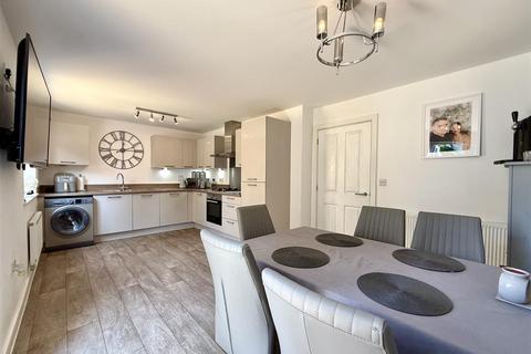 45 River Way, Great Blakenham, Ipswich, IP6 0GH