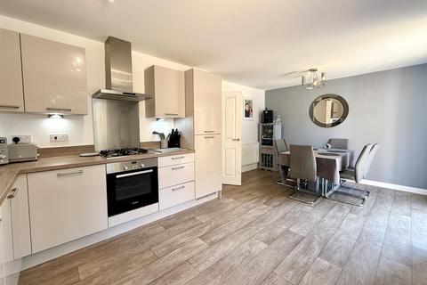 45 River Way, Great Blakenham, Ipswich, IP6 0GH