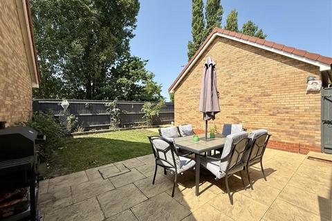 45 River Way, Great Blakenham, Ipswich, IP6 0GH
