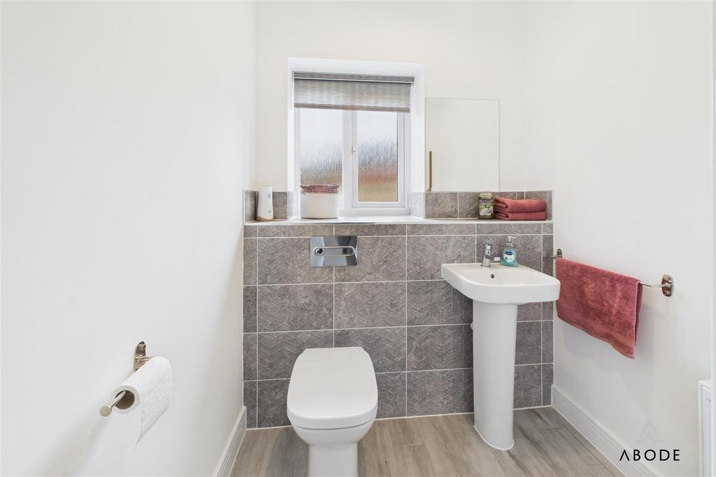 CAM01882 G0-PR0121-STILL014.jpg