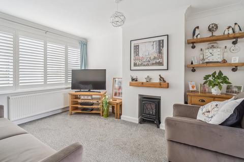 undefined, Golden Oak Close, Farnham Common SL2