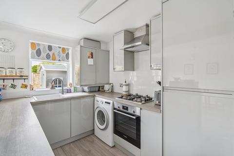 undefined, Golden Oak Close, Farnham Common SL2