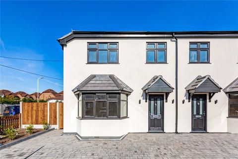 4 bedroom semi-detached house for sale, Moor Lane, Upminster, RM14