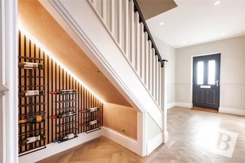 4 bedroom semi-detached house for sale, Moor Lane, Upminster, RM14