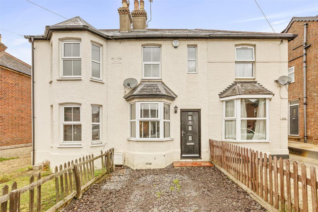 107 Amersham Road, HP13 5 AD-13.jpg