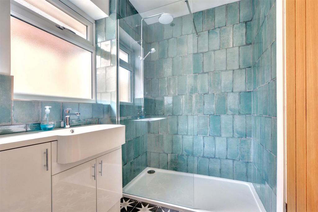 Shower Room 2.jpeg