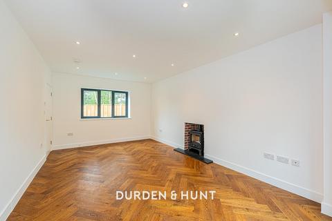 3 bedroom detached house for sale, Ongar Road, Dunmow, CM6